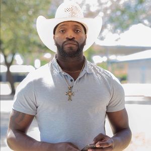 Meet your Posher, Joshua